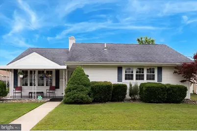 15 Paul Road, Maple Shade, NJ 08052 - Photo 1