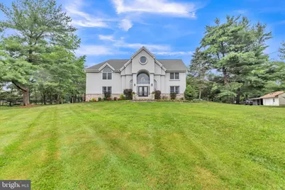 651 Walton Avenue, Mount Laurel, NJ 08054 - Photo 1
