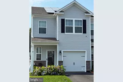 100 Peregrine Way, Burlington, NJ 08016 - Photo 1