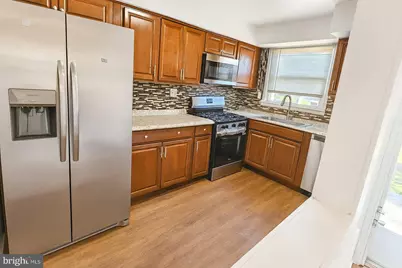 30 Laclede Drive, Burlington, NJ 08016 - Photo 1