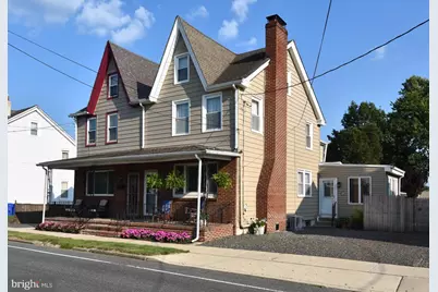 438 W Broad Street, Burlington, NJ 08016 - Photo 1