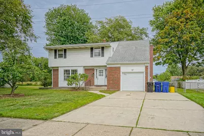 633 Chapel Road, Cinnaminson, NJ 08077 - Photo 1