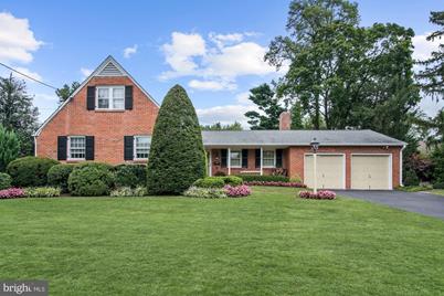 71 Westbrook Dr Moorestown Nj 08057 Mls Njbl356306 Coldwell 71 Westbrook Dr Moorestown Nj 08057
