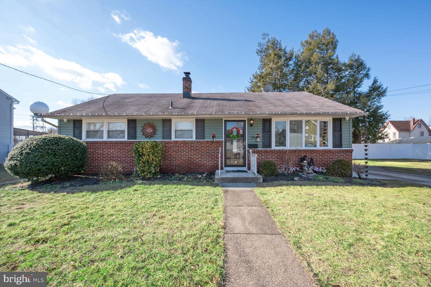 2437 40th St, Pennsauken, NJ 08110 MLS NJCD2040846 Coldwell Banker