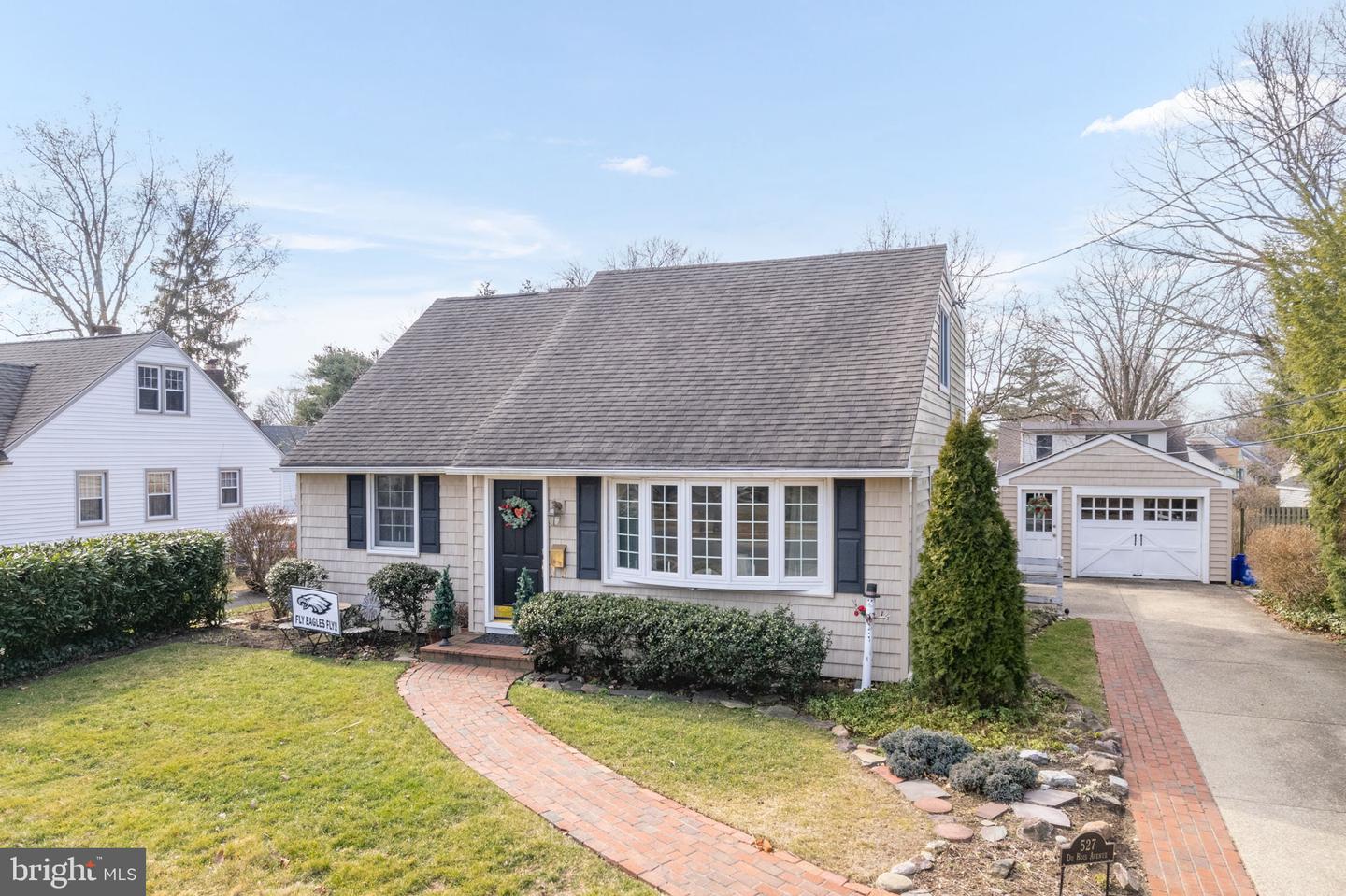 527 Dubois Ave, Barrington, NJ 08007 MLS NJCD2042418 Coldwell Banker