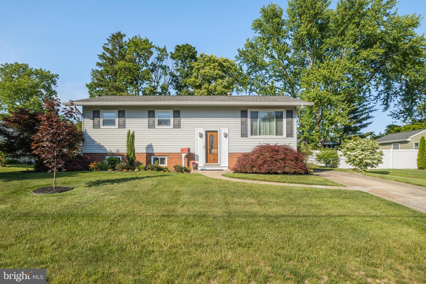 6 Woodbridge Rd, Gibbsboro, NJ 08026 MLS NJCD2048532 Coldwell Banker