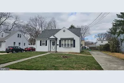 305 W 1st Avenue, Barrington, NJ 08007 - Photo 1