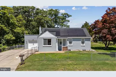 2225 S Brighton Avenue, Lindenwold, NJ 08021 - Photo 1