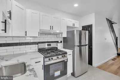 977 Florence Street S, Camden, NJ 08104 - Photo 1