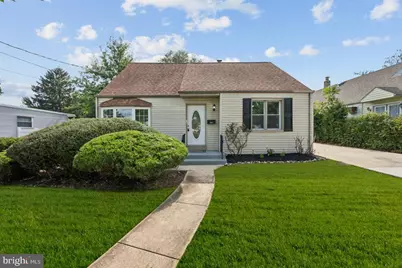 205 Lindsey Avenue, Runnemede, NJ 08078 - Photo 1