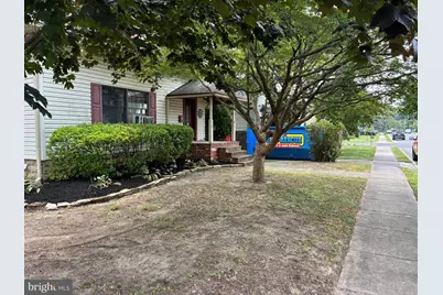 110 Lake Avenue, Gloucester Township, NJ 08029 - Photo 1