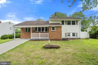 923 Bentley, Lindenwold, NJ 08021 - Photo 1