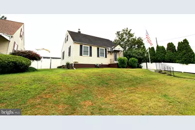 12 E 10th Avenue, Runnemede, NJ 08078 - Photo 1