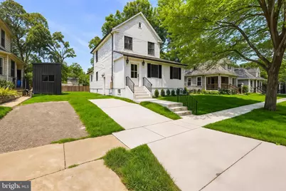 325 Reading Avenue, Barrington, NJ 08007 - Photo 1