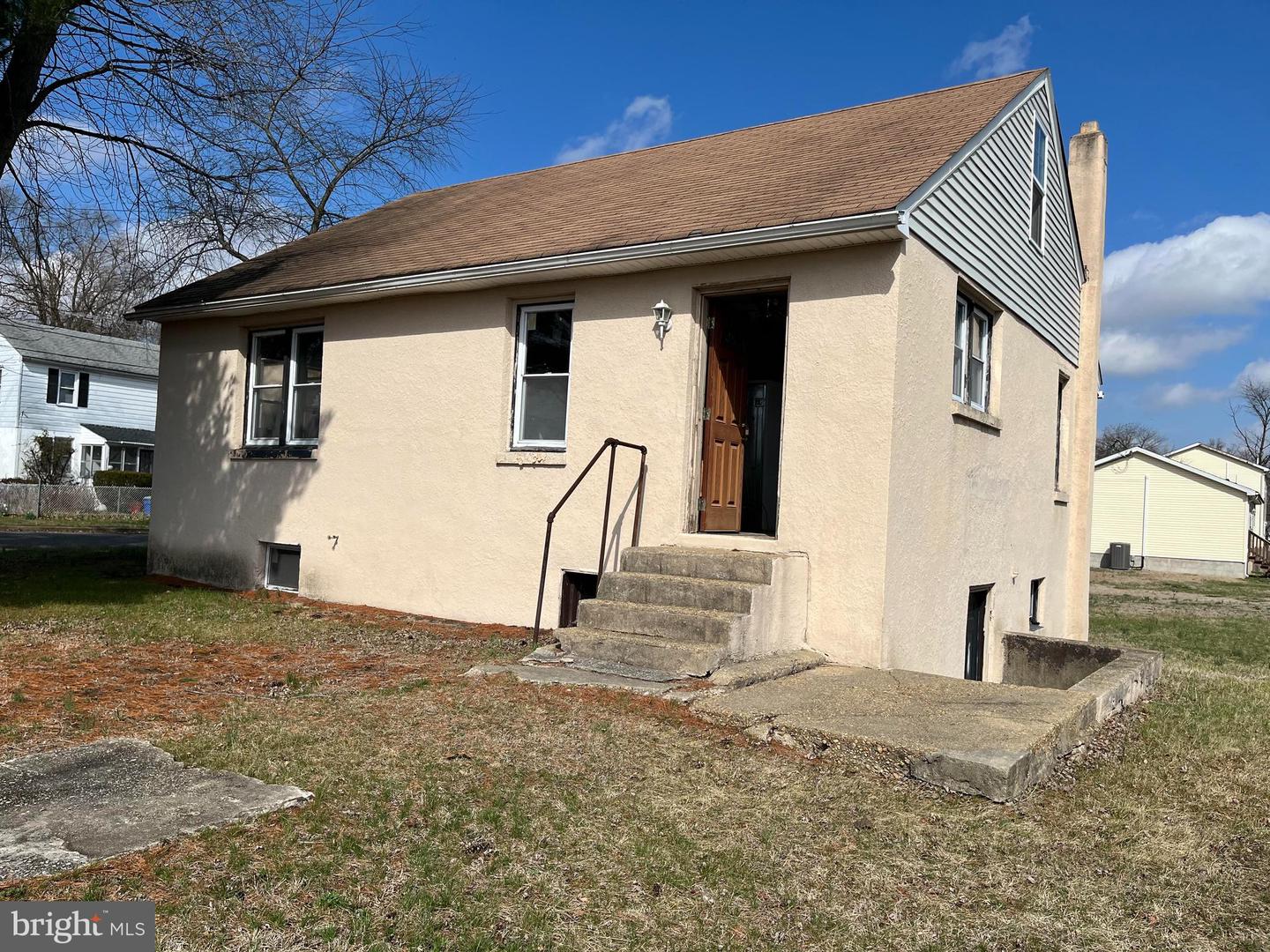 1749 Overbrook Ave, Paulsboro, NJ 08066 MLS NJGL2013288 Coldwell Banker