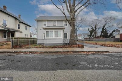 15 W Adams Street, Paulsboro, NJ 08066 - Photo 1