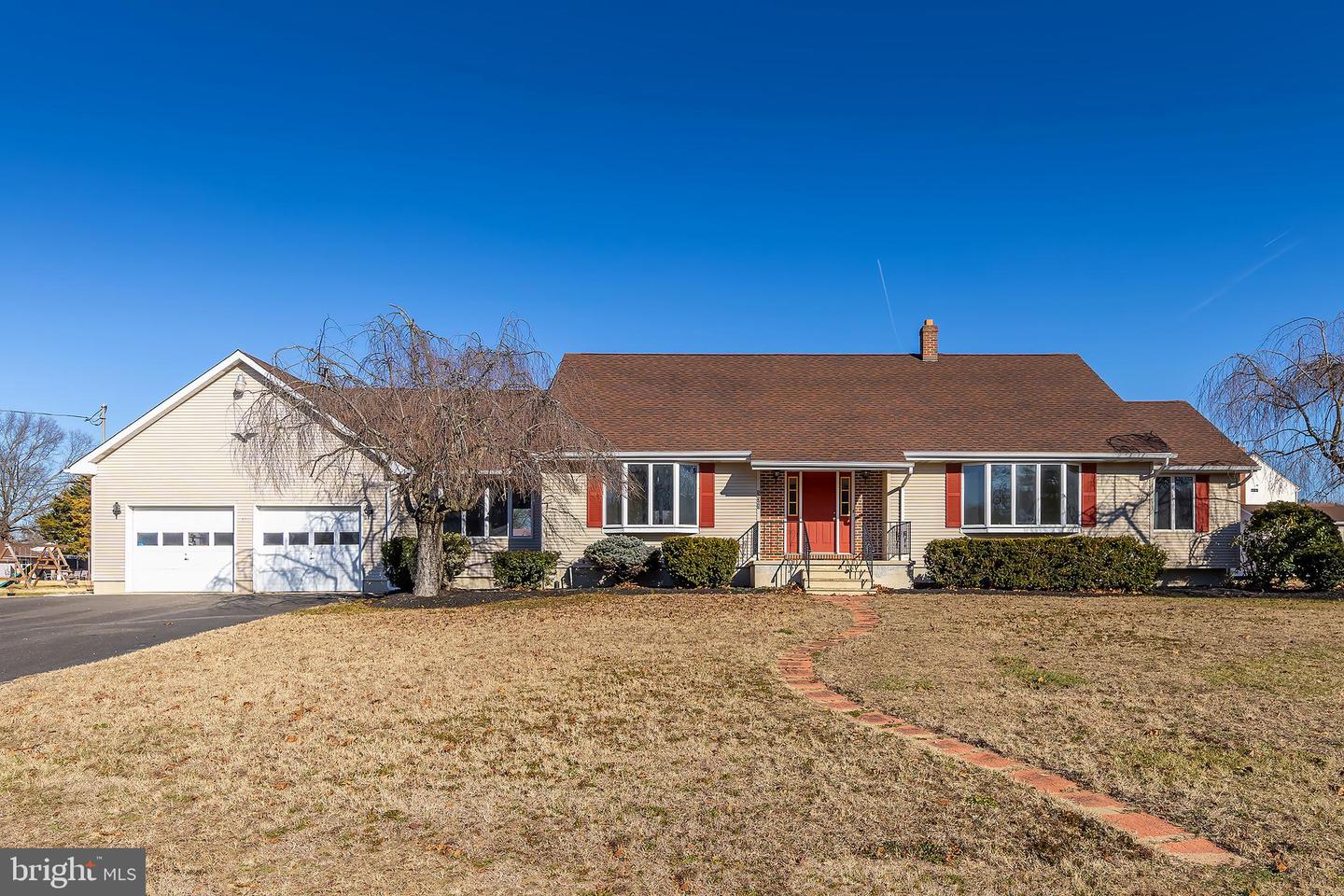 538 Lakeview Dr, Swedesboro, NJ 08085 MLS NJGL2038128 Coldwell Banker