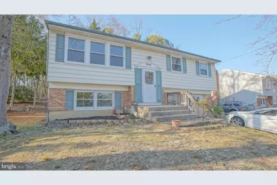 30 Greenbriar Road, Washington Township, NJ 08012 - Photo 1