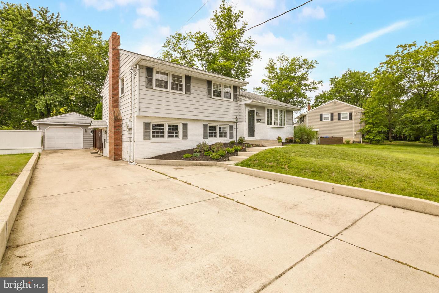 10 Meadow Ln, West Deptford, NJ 08096 - MLS NJGL2056936 - Coldwell Banker