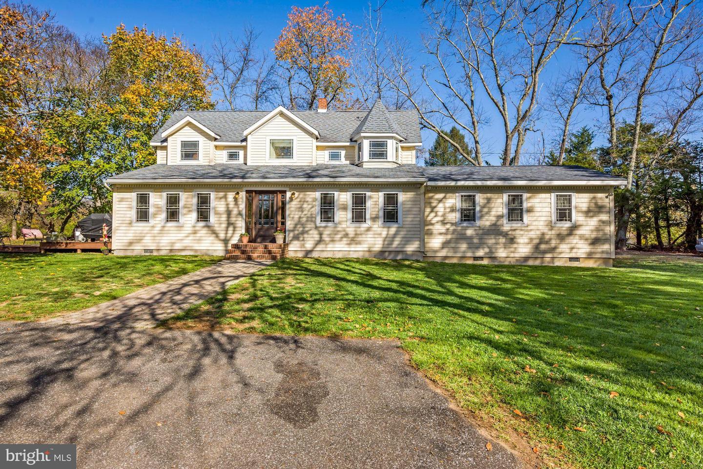 135 Henry Ave, Elmer, NJ 08318 MLS NJSA2005882 Coldwell Banker