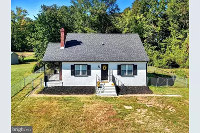 60 N Dupont Road, Carneys Point, NJ 08069 - Photo 1