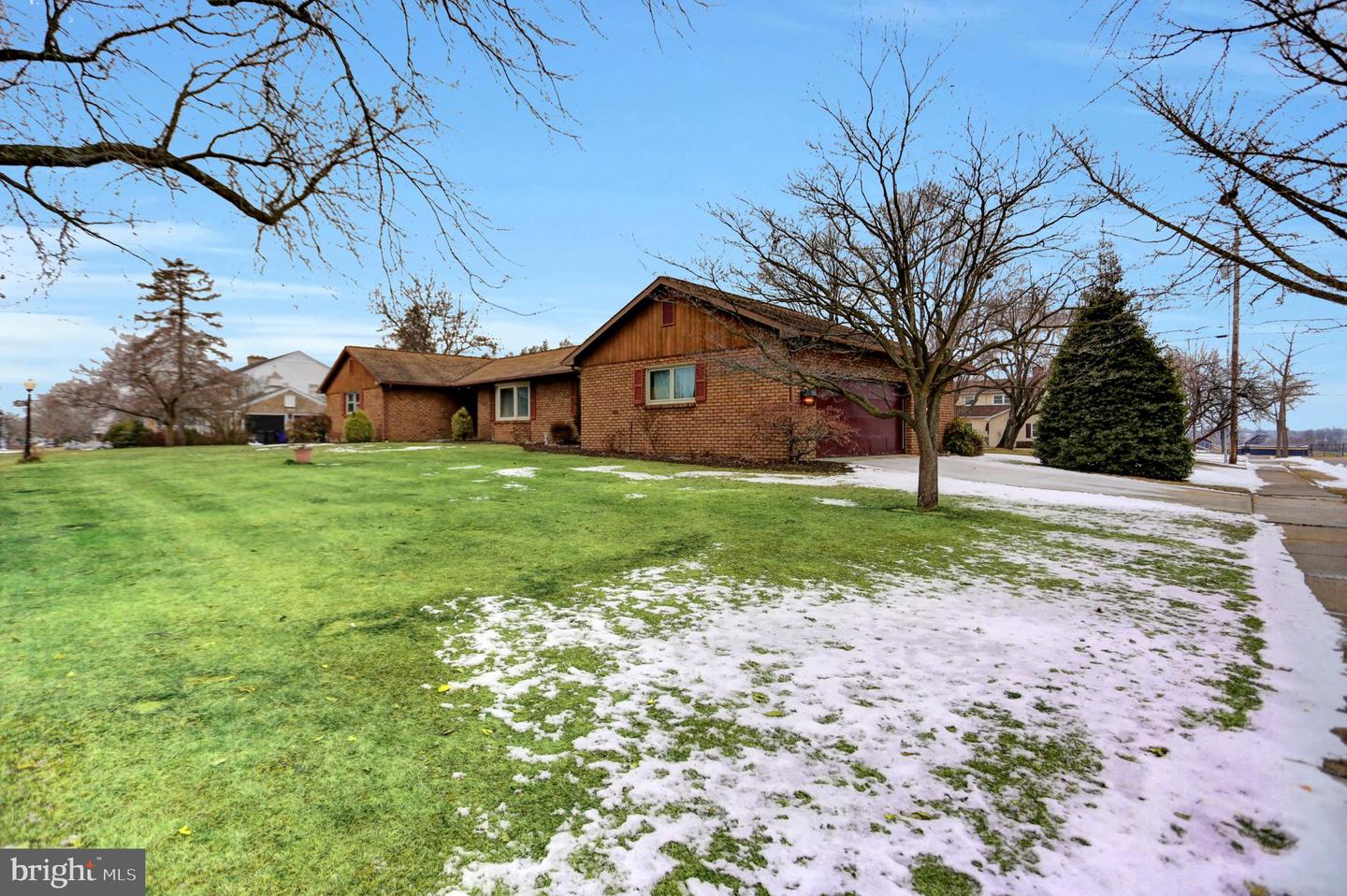 365 Glenwyn Dr, Littlestown, PA 17340 MLS PAAD2003336 Coldwell Banker