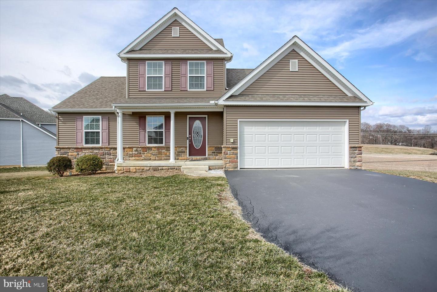70 E Imperial Dr, Aspers, PA 17304 MLS PAAD2008340 Coldwell Banker
