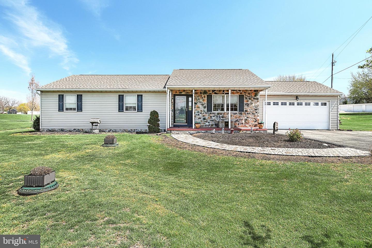 334 Abbottstown Pike, Abbottstown, PA 17301 MLS PAAD2008618