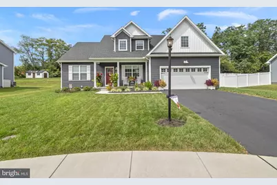 189 Oxford Boulevard, New Oxford, PA 17350 - Photo 1