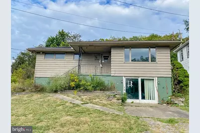 2484 McKeever, Elizabeth, PA 15037 - Photo 1