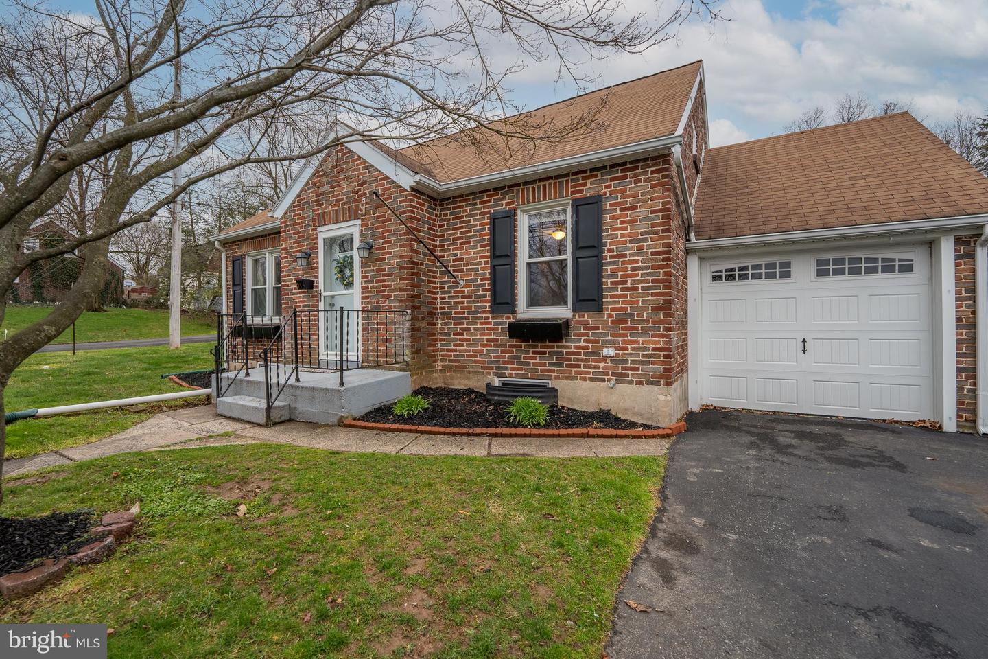 834 Englesville Hill Rd, Boyertown, PA 19512 MLS PABK2014092