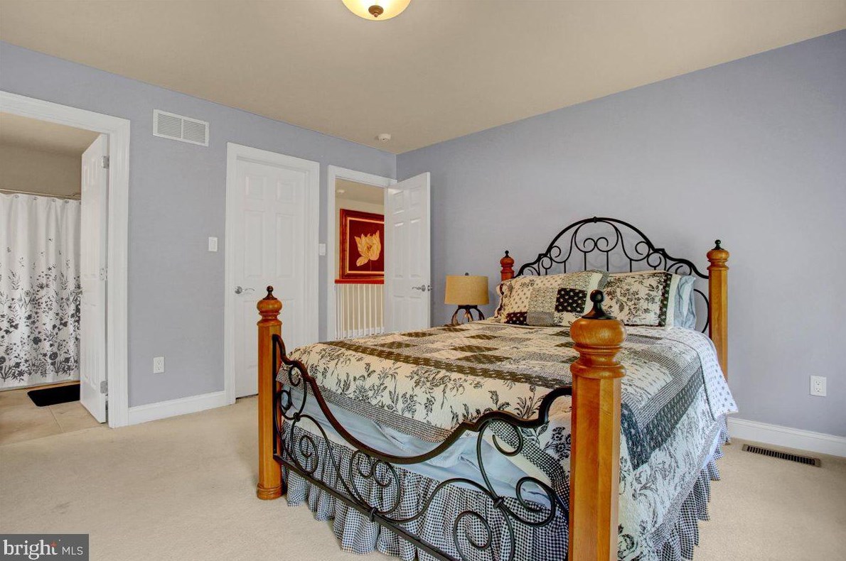 649 Madison St, Hummels Store PA 19540-1104 exterior