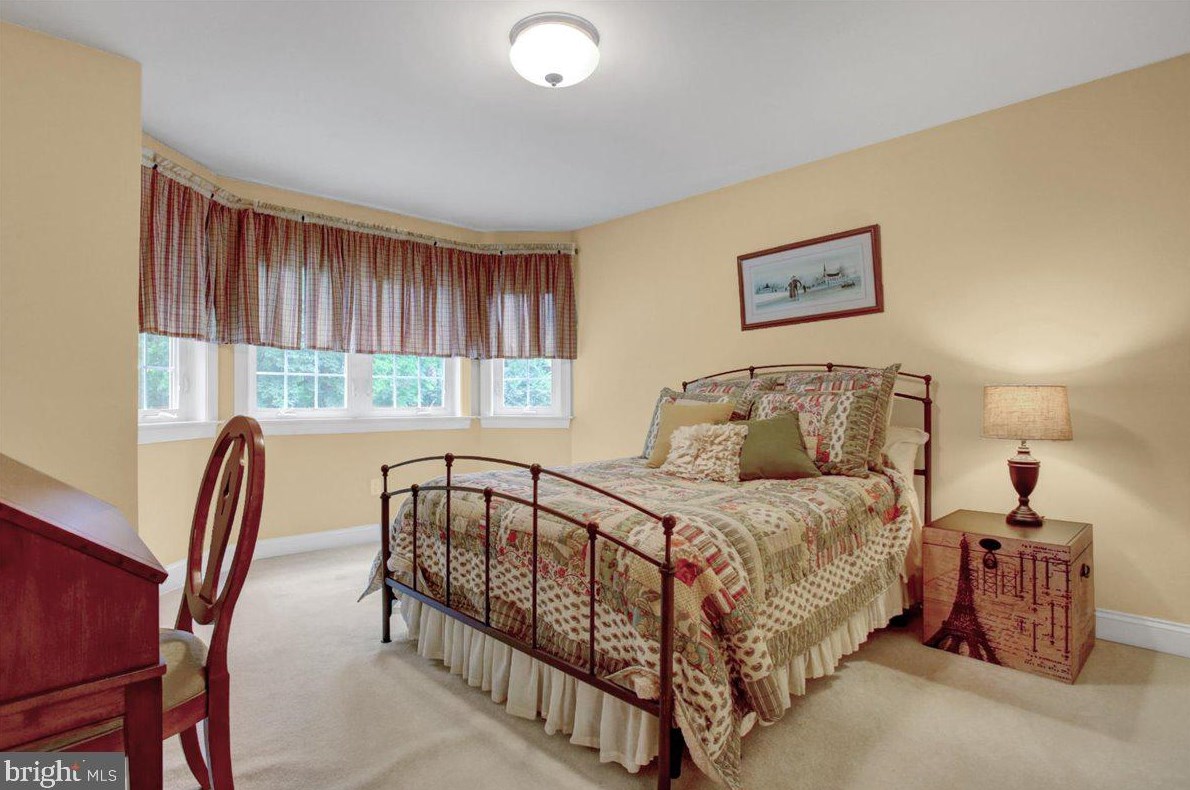 649 Madison St, Hummels Store PA 19540-1104 exterior