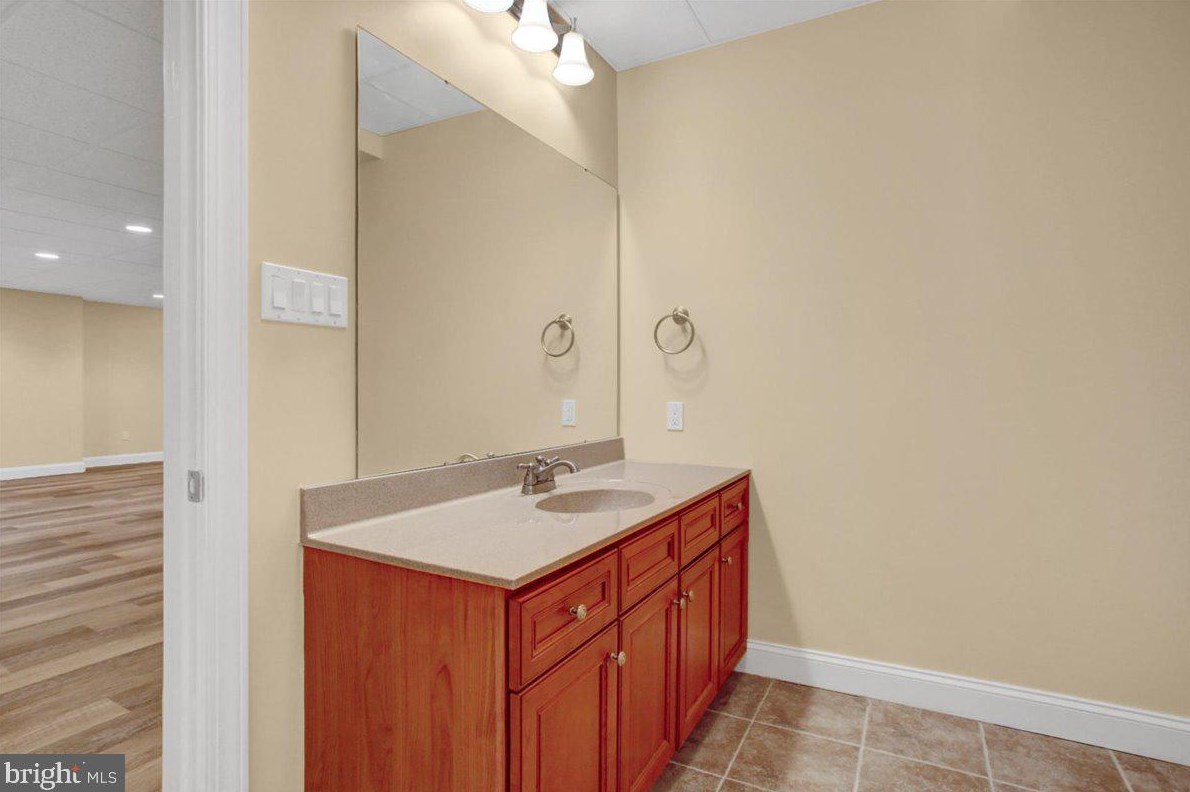 649 Madison St, Hummels Store PA 19540-1104 exterior