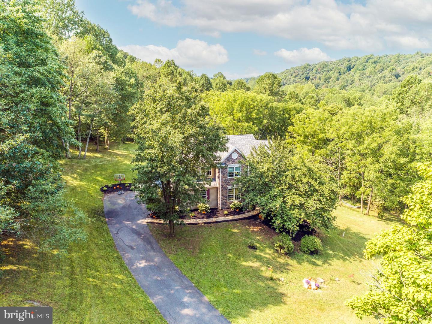 267 Overlook Rd, PA 19543 MLS PABK2021796 Coldwell Banker