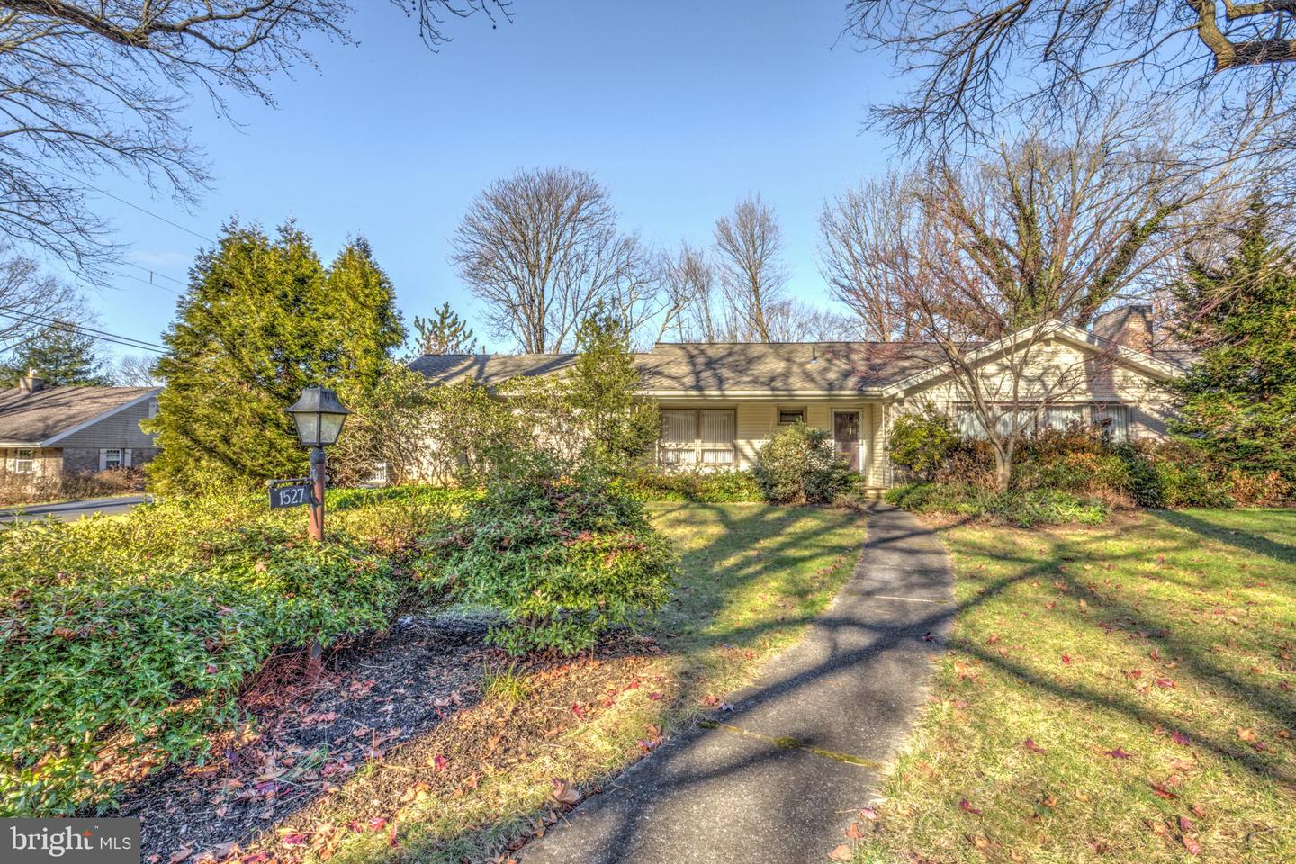 1527 Meadowlark Rd, Wyomissing, PA 19610 MLS PABK2024956 Coldwell