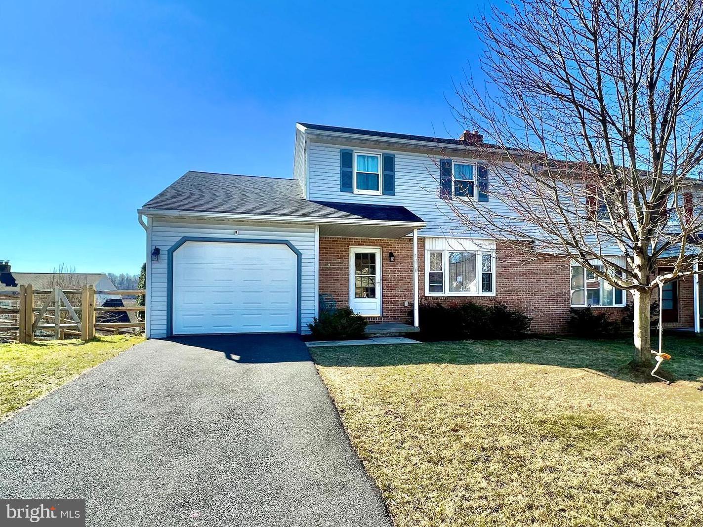 1720 Gravel Hill Dr, Sinking Spring, PA 19608 MLS PABK2027364