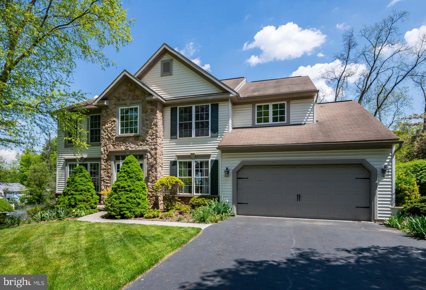 26 Valley Dr, Birdsboro, PA 19508 MLS PABK2042972 Coldwell Banker