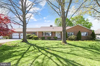 802 Hillside Drive, Hamburg, PA 19526 - Photo 1