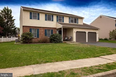 1318 Fredrick Boulevard, Reading, PA 19605 - Photo 1
