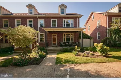 394 Pine Street, Reading, PA 19611 - Photo 1