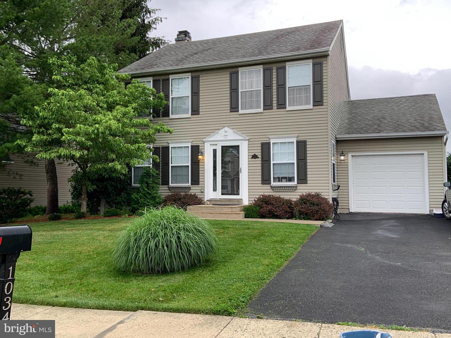 1034 Mayflower Dr, Quakertown, PA 18951 MLS PABU2010900 Coldwell Banker