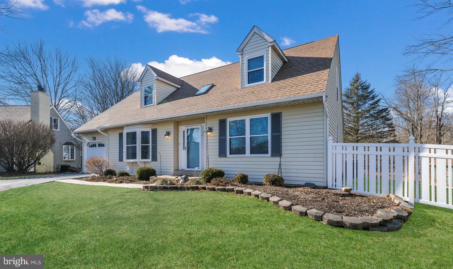 212 Mohegan St, Doylestown, PA 18901 MLS PABU2017516 Coldwell Banker