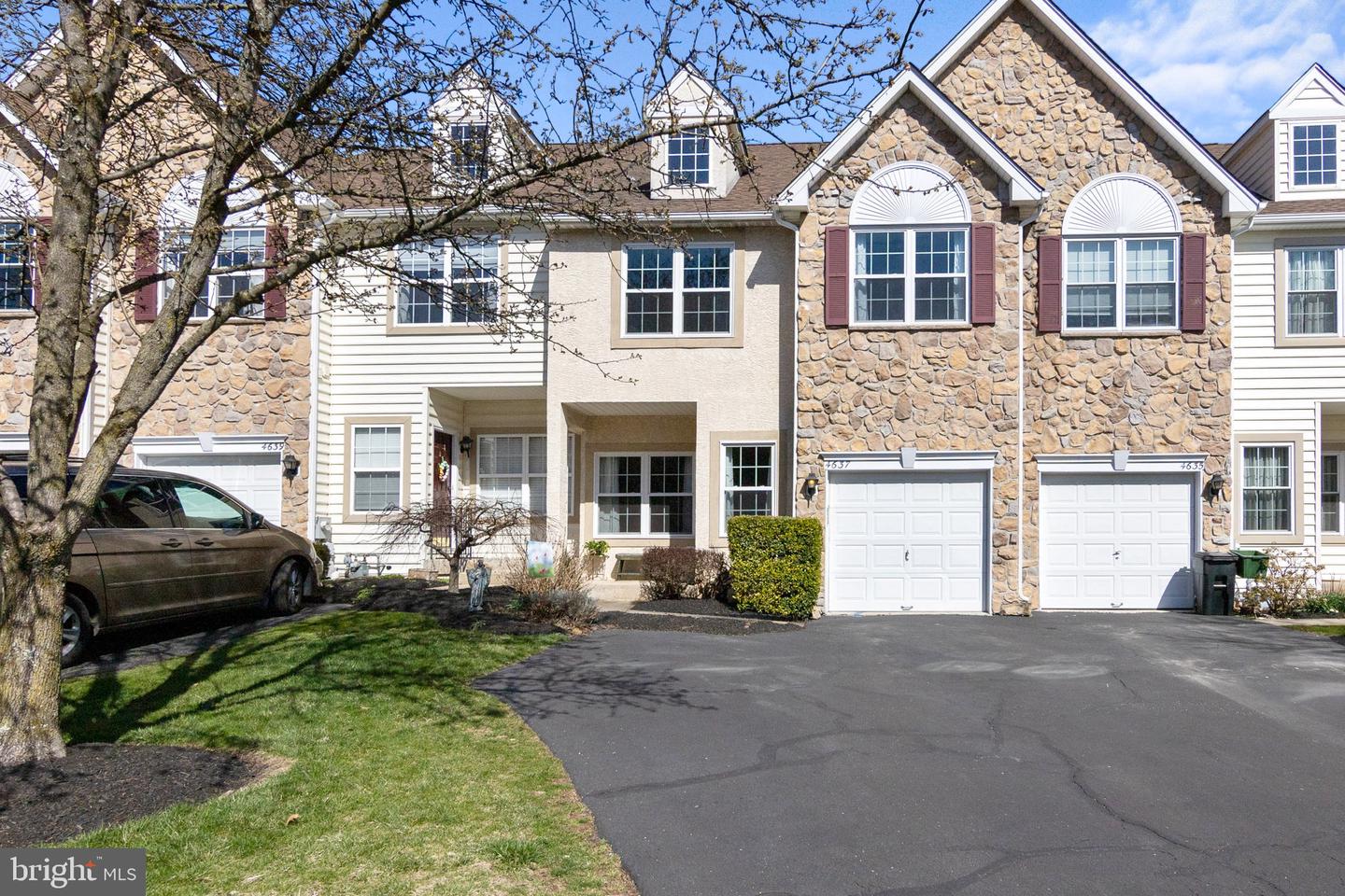 4637 Old Oak Rd, Doylestown, PA 18902 MLS PABU2022850 Coldwell Banker