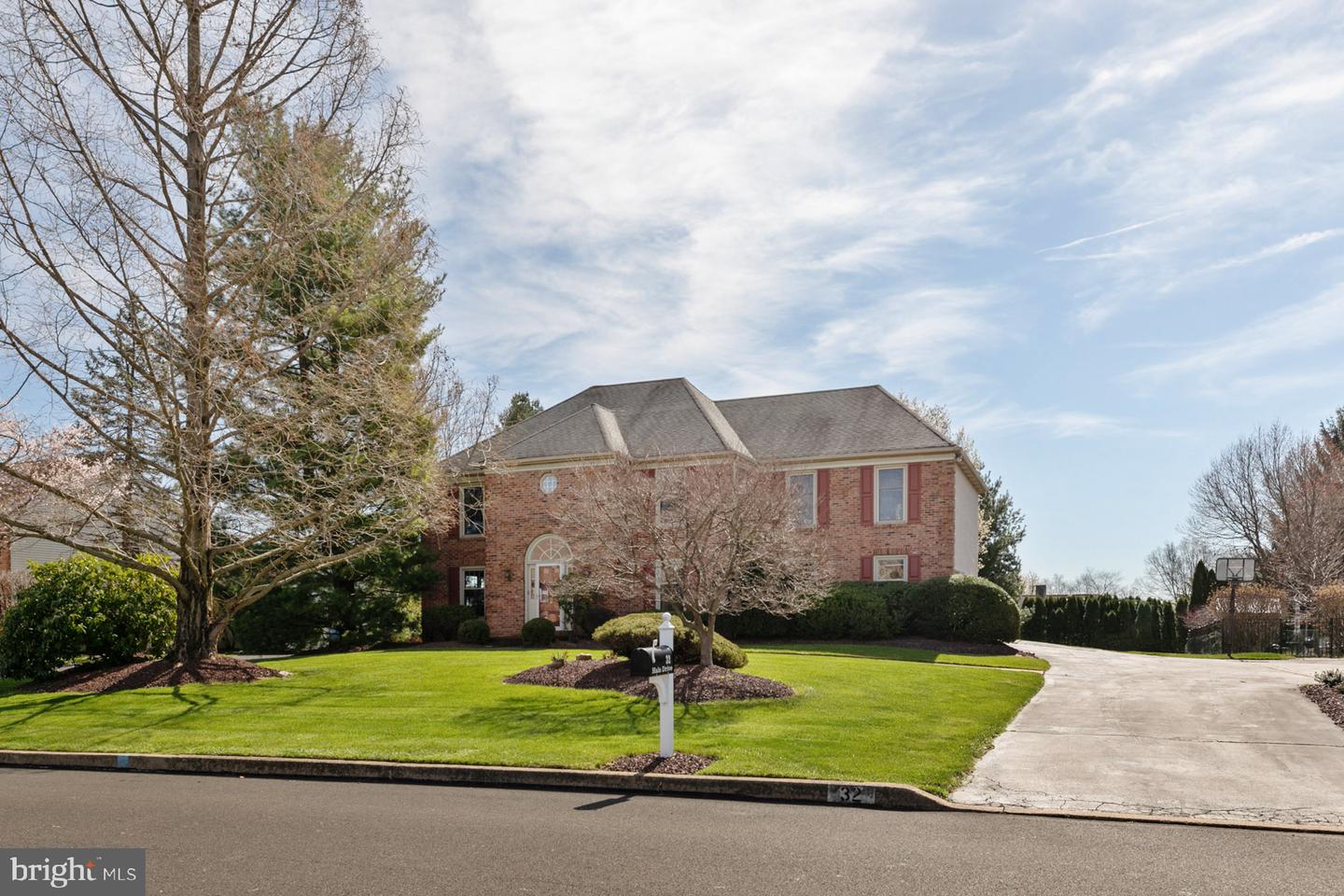 32 Hals Dr, Upper Holland, PA 19053 MLS PABU2023520 Coldwell Banker