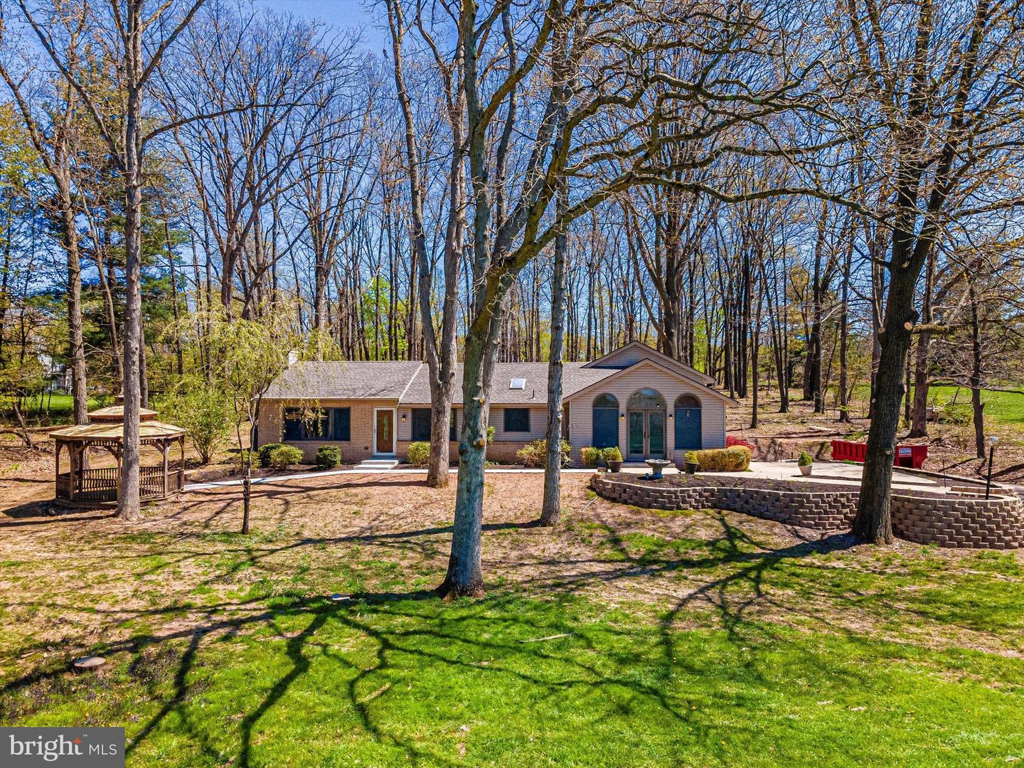 102 Schoolhouse Rd, Sellersville, PA 18960 MLS PABU2024044 Coldwell