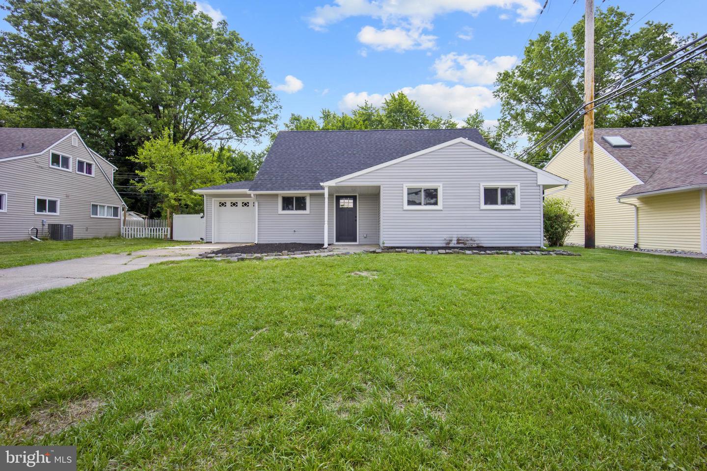 80 Hollow Rd, Levittown, PA 19056 MLS PABU2028490 Coldwell Banker