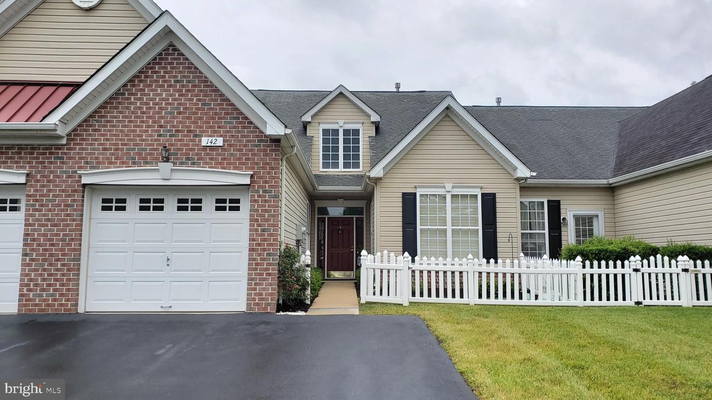 142 Dorchester Dr, Sellersville, PA 18960 MLS PABU2030284 Coldwell