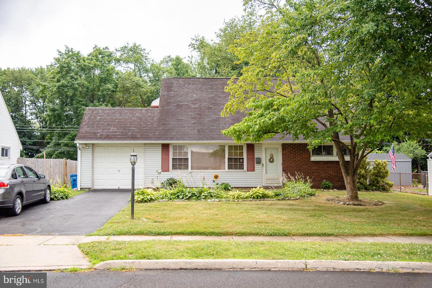 123 Mill Dr, Levittown, PA 19056 MLS PABU2031316 Coldwell Banker