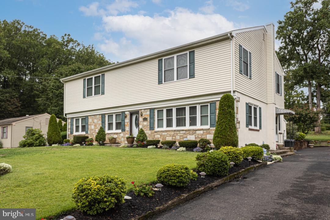 304 W Park Ave, Langhorne, PA 19047 MLS PABU2035184 Coldwell Banker